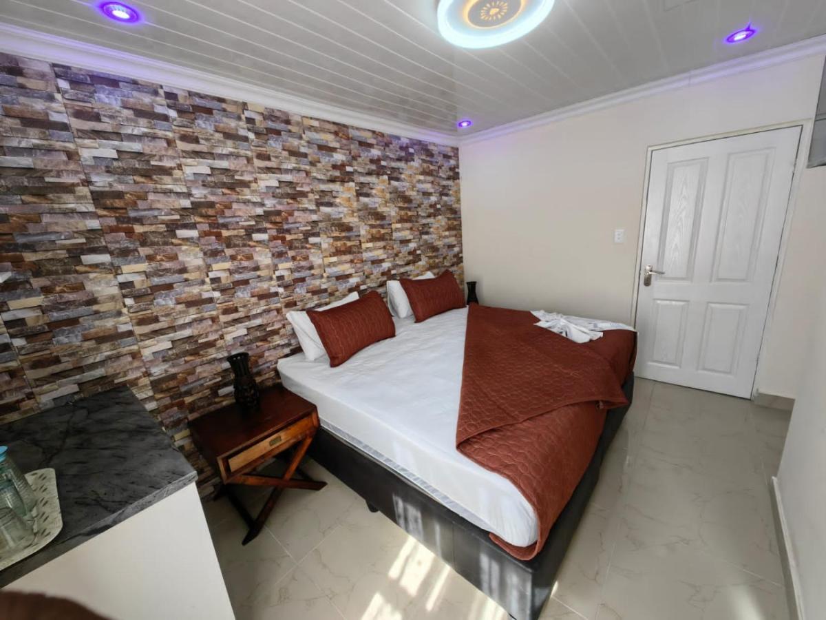 Essential Lodge23 Homestay