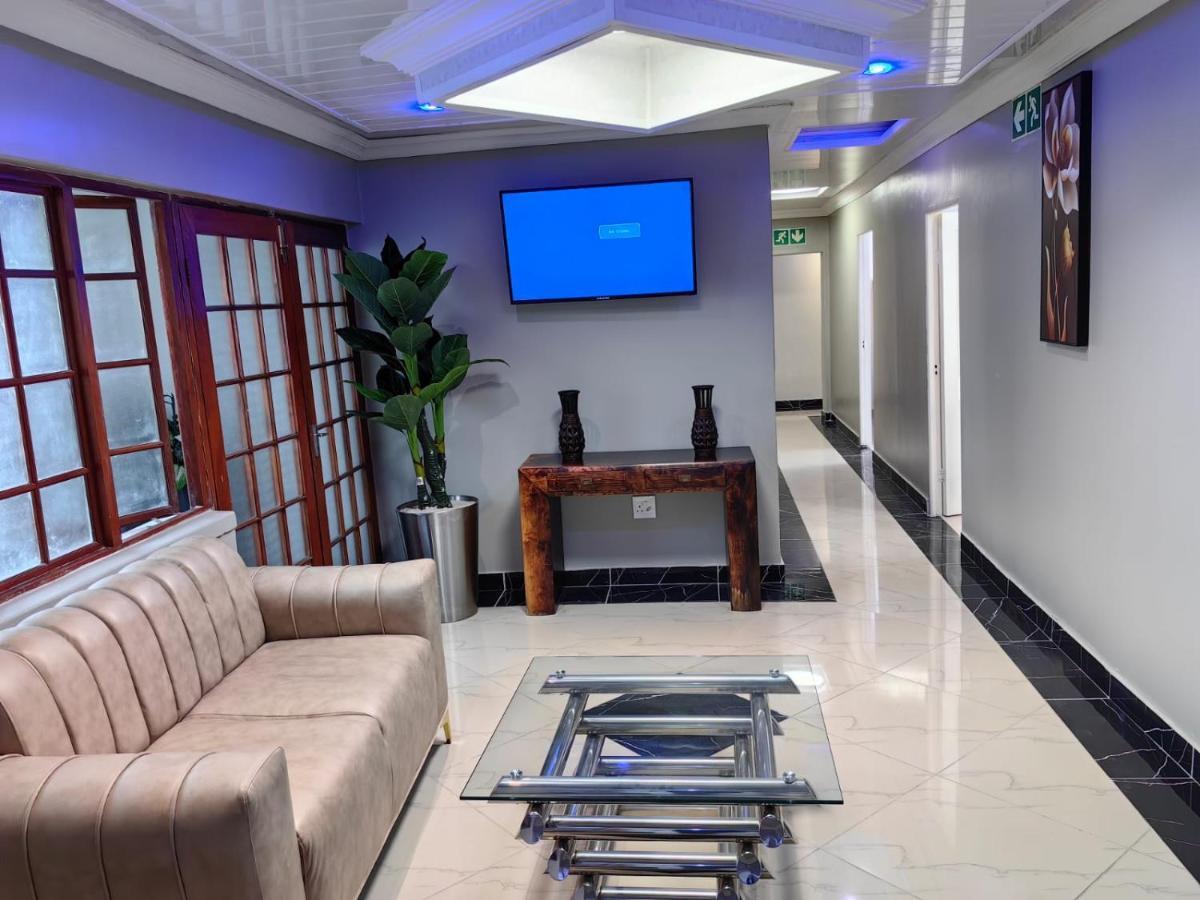 Essential Lodge23 Homestay *